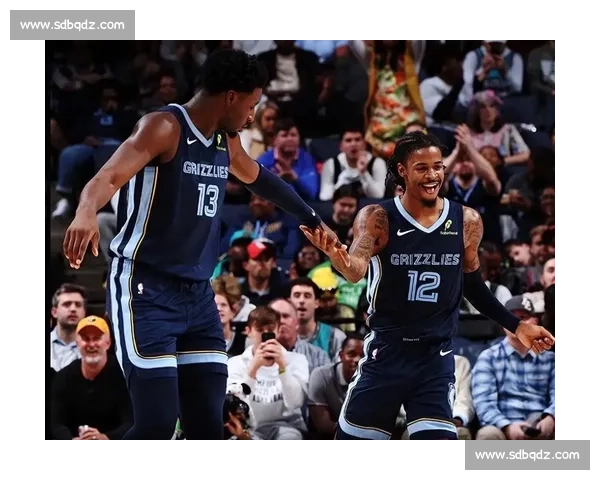 群雄逐鹿!51 分封神压文班,里夫斯锁定 NBA 日最佳